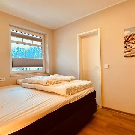 Haus Roland, 14 * צינוביץ